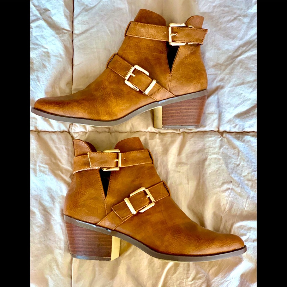 Ankle booties